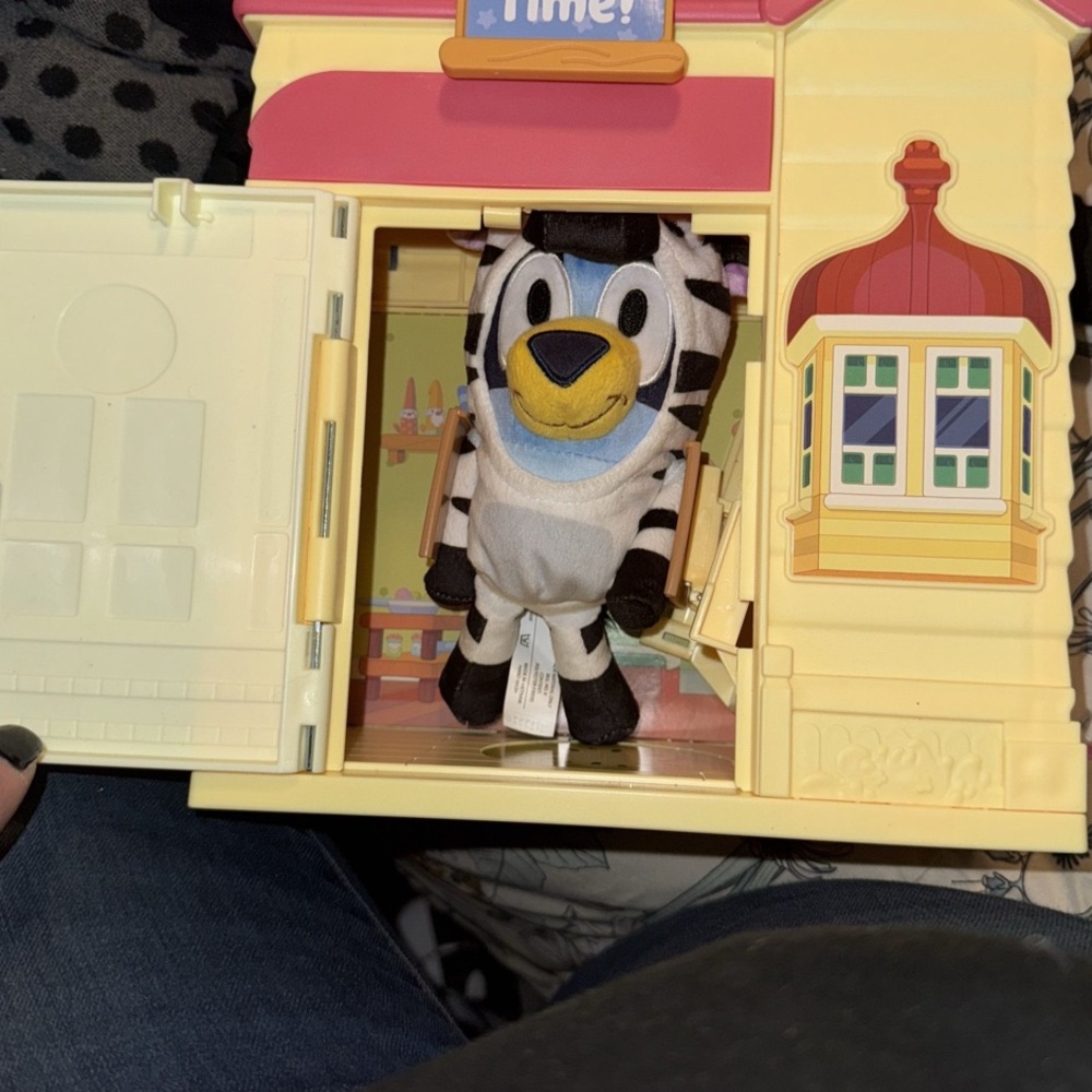 Bluey playtime surprise!